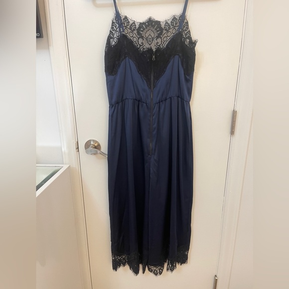 NWT, Alice & Olivia, navy silk romper, size 6 - Picture 5 of 8